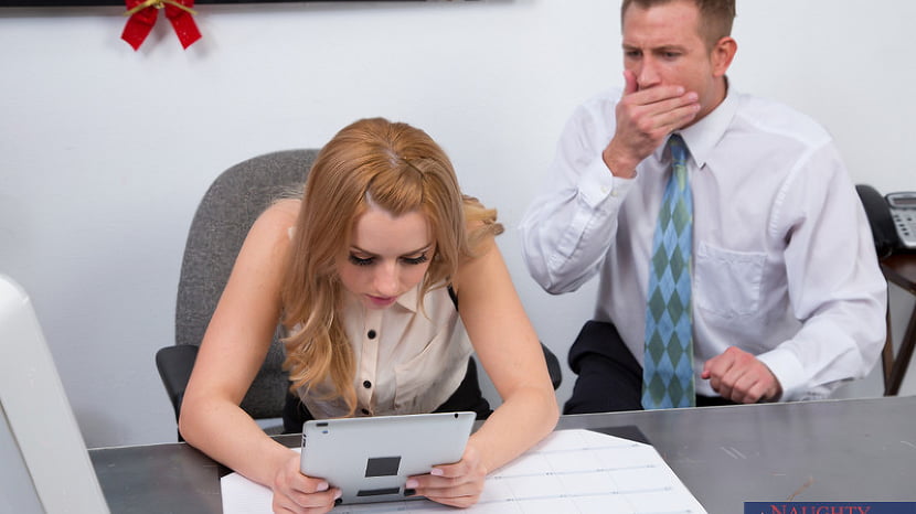 Lexi Belle and Bill Bailey in Naughty Office